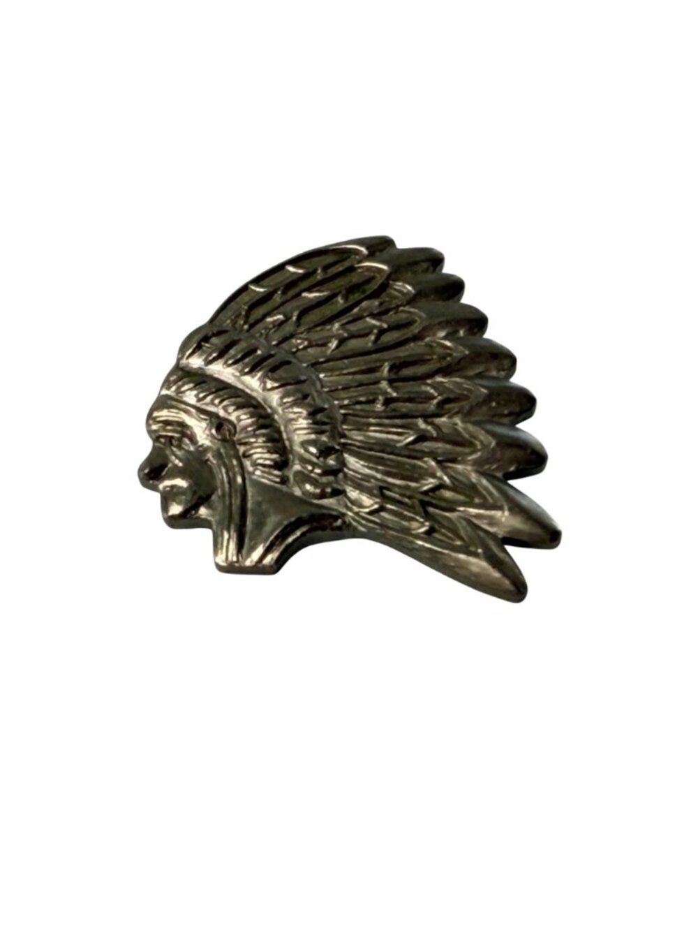 Vintage Silver Tone Native American Head Feathers Chief Lapel Pin Badge Tie Tac - Picture 2 of 4